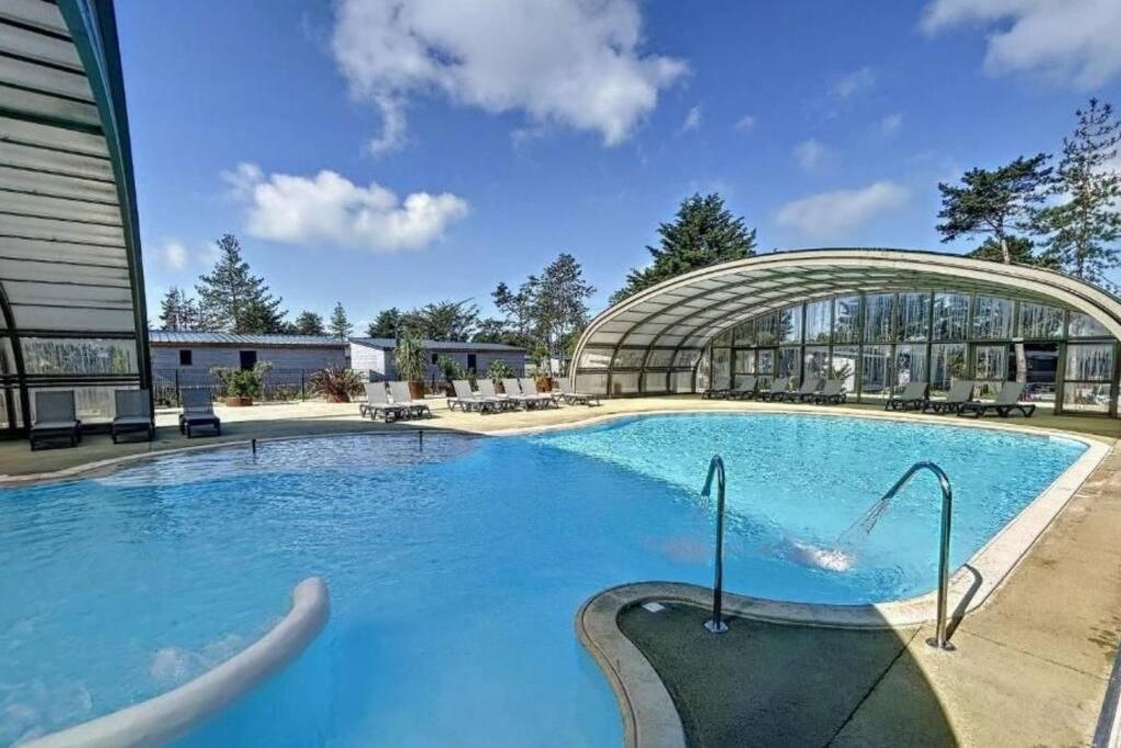 Cottage Dans Parc Residentiel De Loisirs, Piscine, 150M De La Mer ジュルヴィル・レ・パン エクステリア 写真